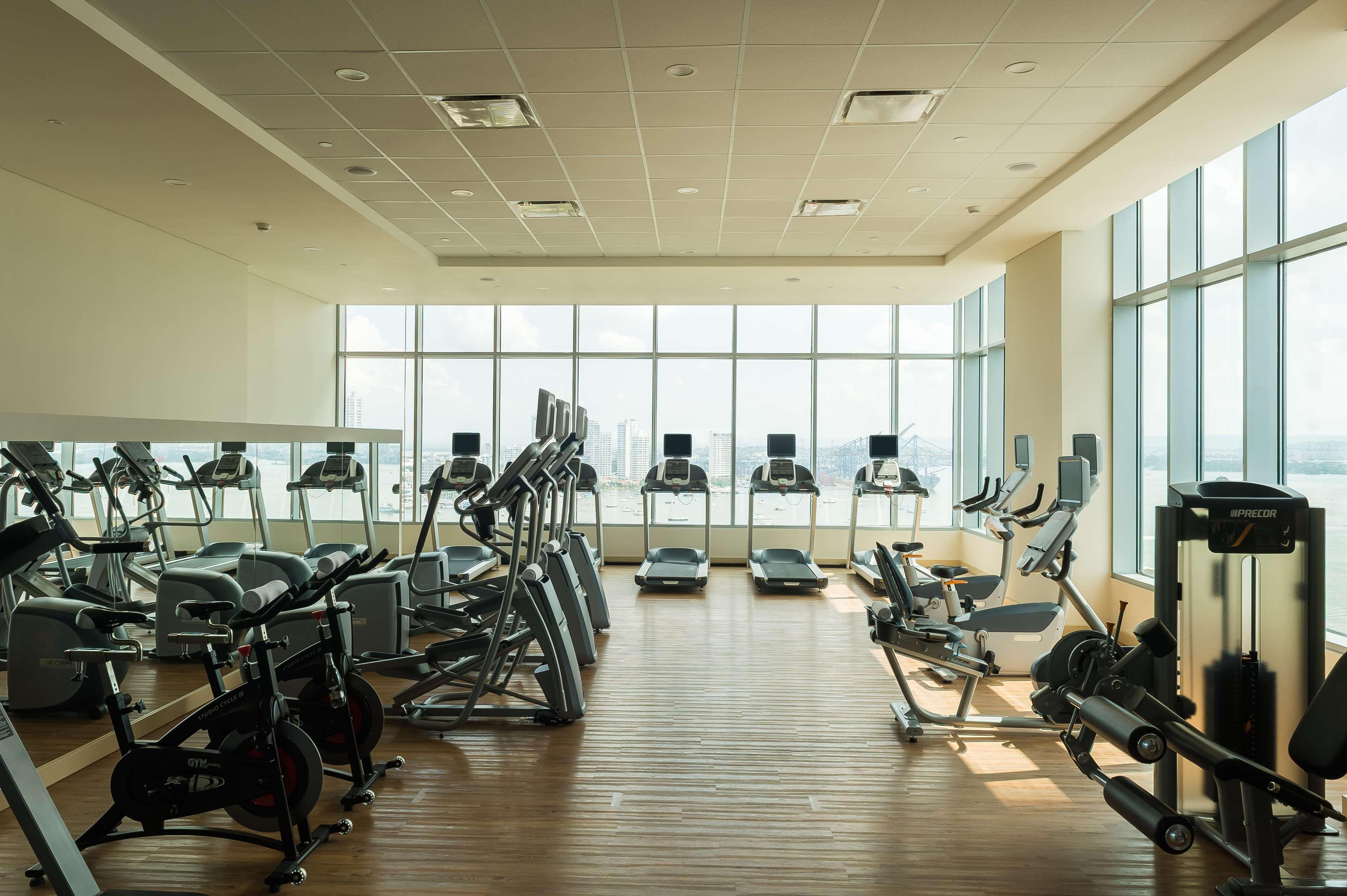Hyatt Regency Cartagena Hotel Exterior foto The gym at the 30th floor