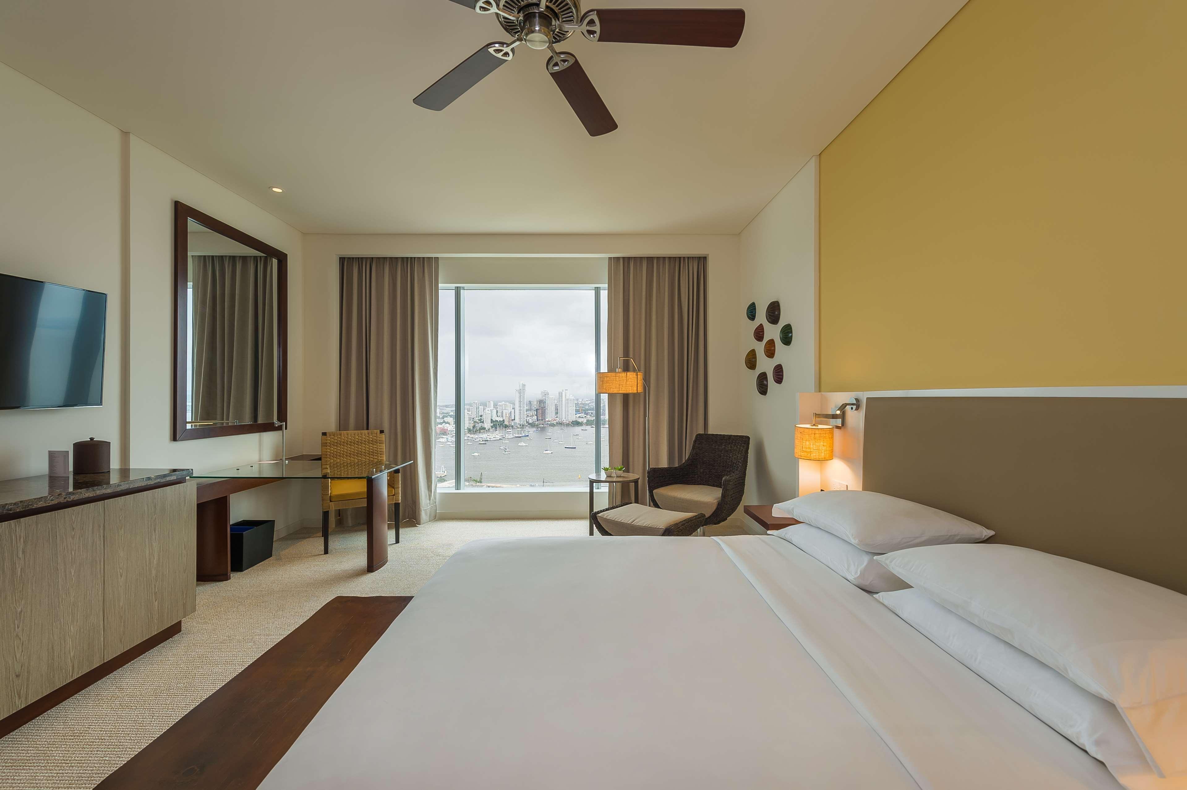 Hyatt Regency Cartagena Hotel Exterior foto A guest room at the hotel