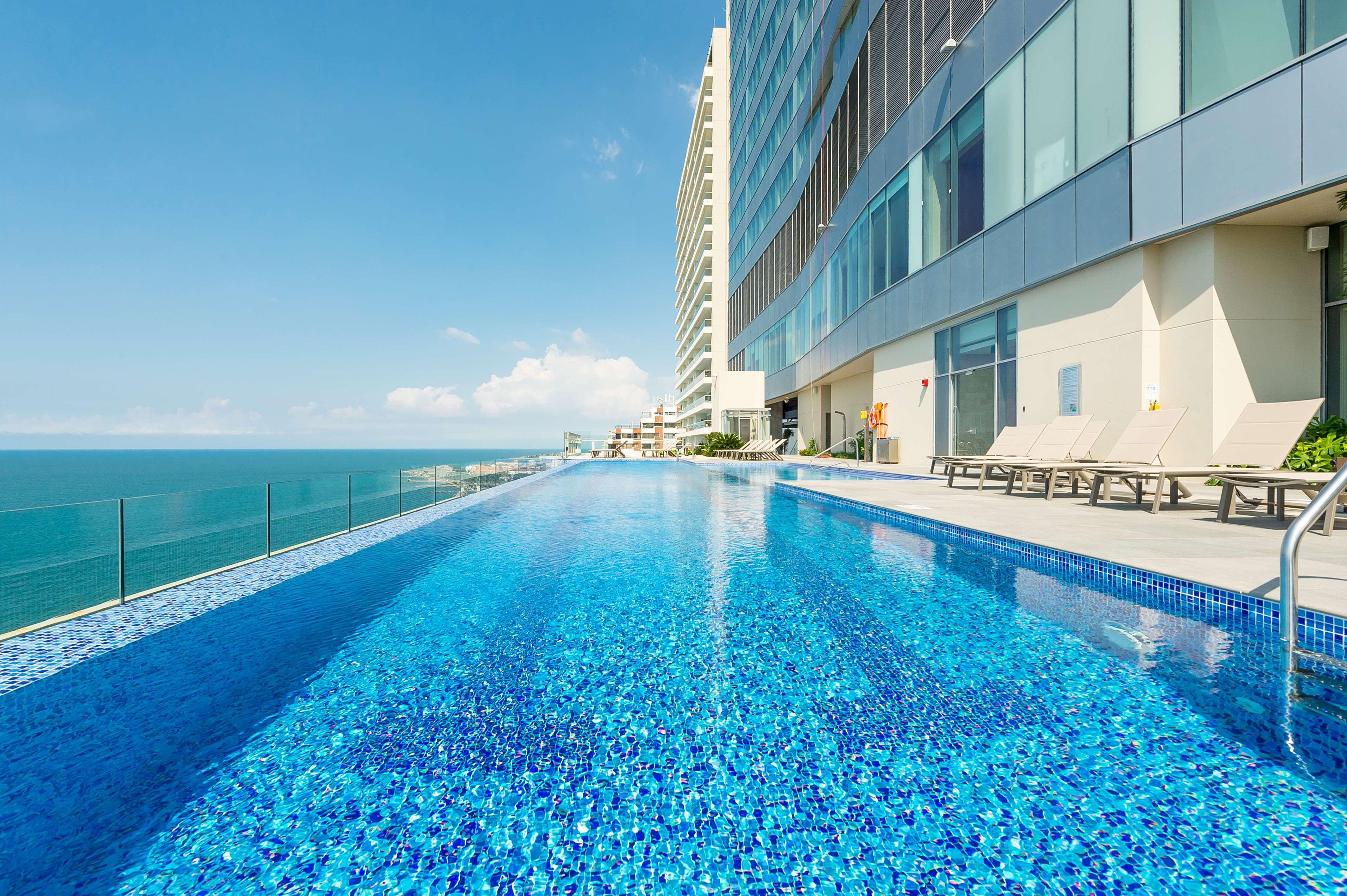 Hyatt Regency Cartagena Hotel Exterior foto Infinity pool at the hotel